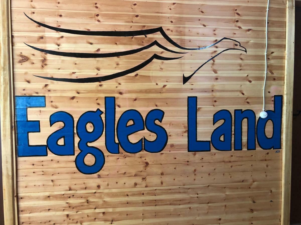 Eagles Land Pensión *